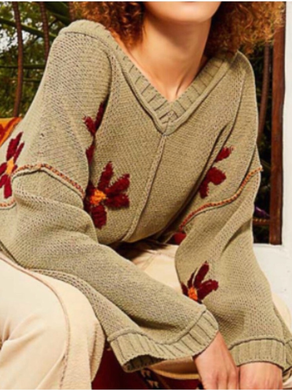 #105 POL VNECK SWEATER